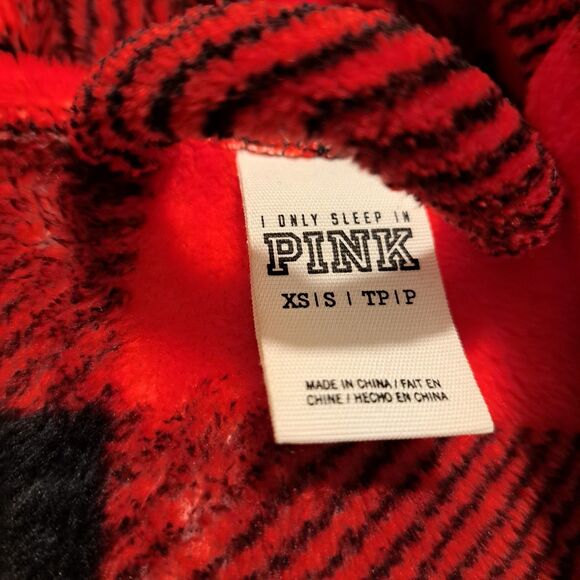 Victoria Secret Pink Robe XS Plush Plaid Sequin Dog Logo Hooded Pockets Belt Red - Picture 4 of 6